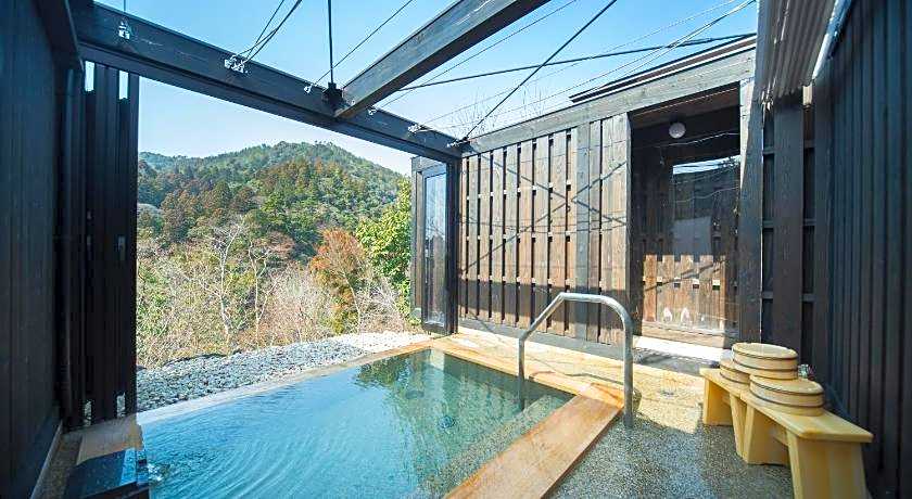 Momijiya Honkan Takao Sansou Ryokan