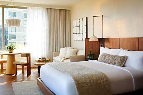 Space Needle Studio Suite