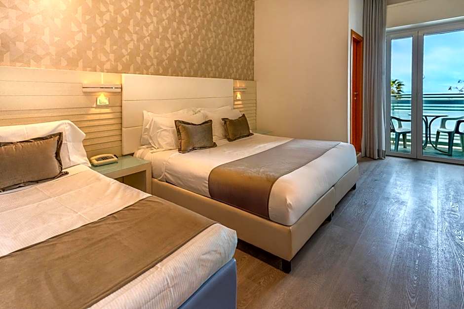 Club Hotel - Fronte Mare con Depandance adiacente