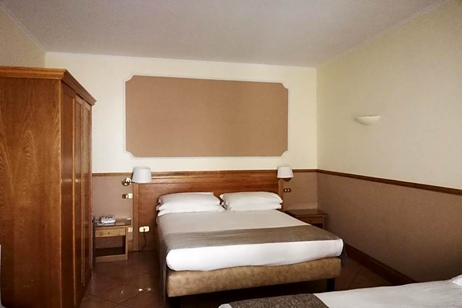 Hotel Leopardi