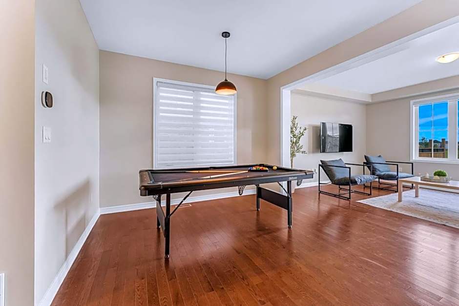 Spacious Family Getaway Near Nature & Dining