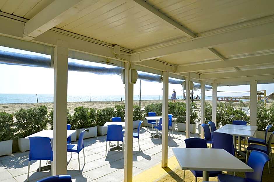 African Beach Hotel-Residence