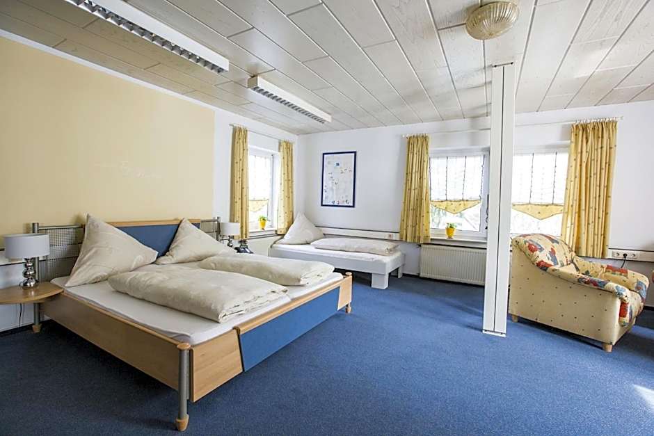 Hotel-Pension-Waldblick Garni