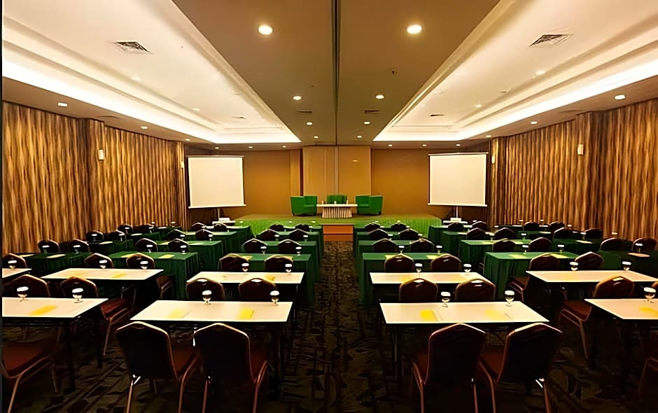 MaxOneHotels at Vivo Palembang