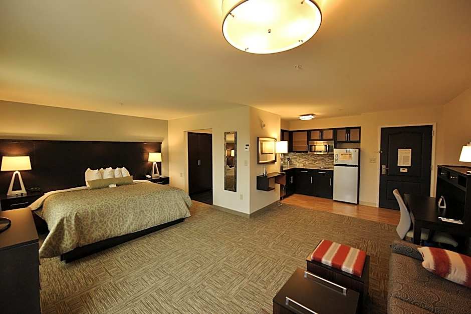 Staybridge Suites Syracuse Liverpool By IHG