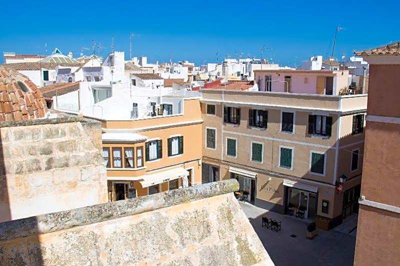Grupoandria El Claustre de Ciutadella - HOSPEDERIA