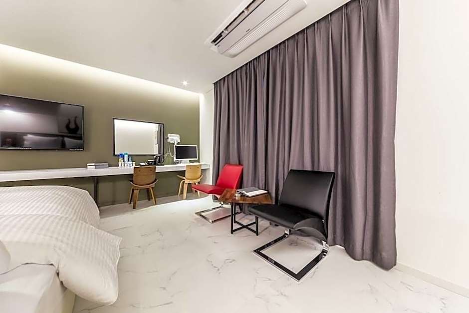 Suwon Saint Hotel