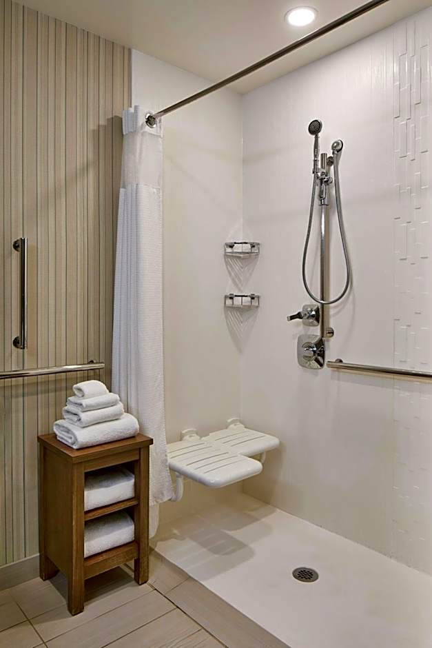 Courtyard by Marriott Albany Troy/Waterfront