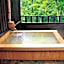 Shinyu Onsen Kurikomaso