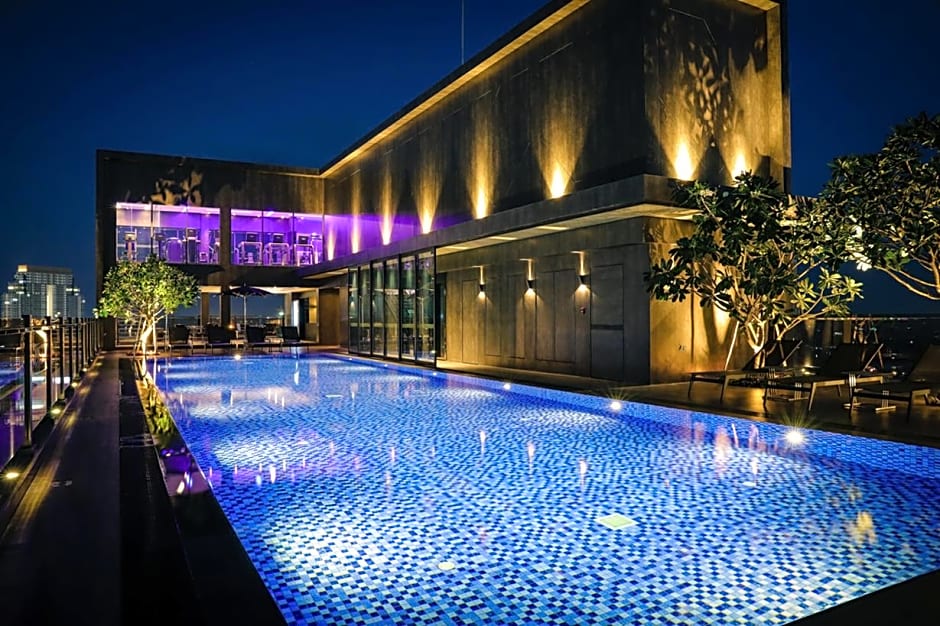 One Residence Hotel & Apartment