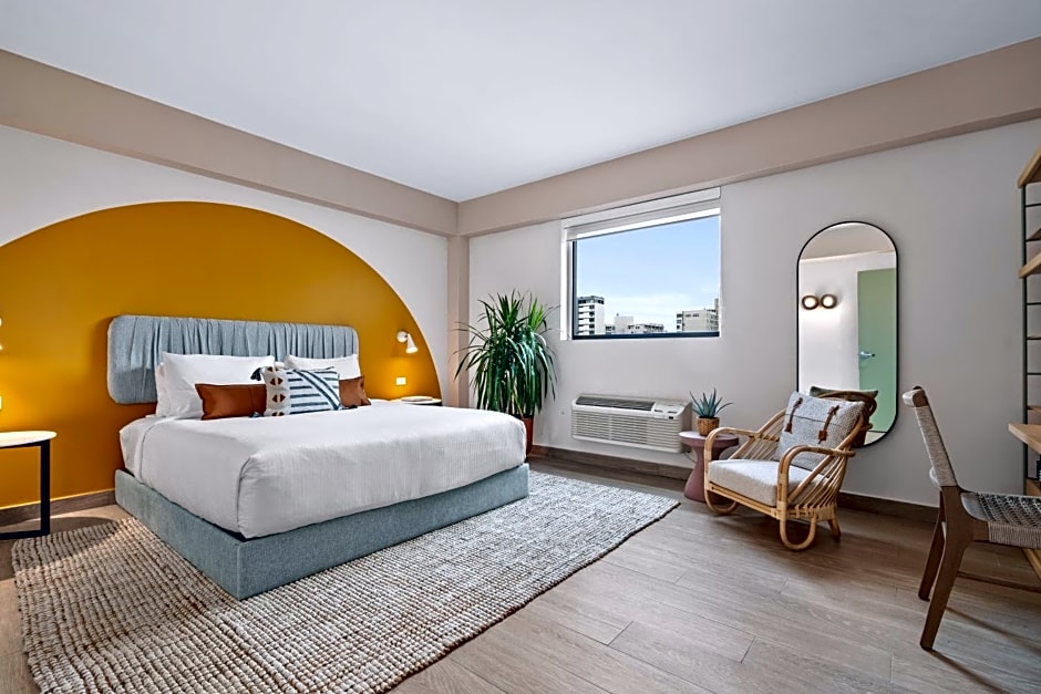 HiBird- Apartment and Suites Hotel