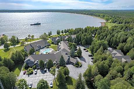 Baileys Harbor Yacht Club Resort