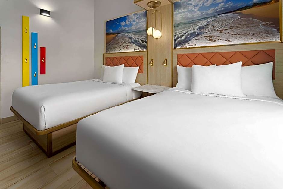 The Vibes Hotel, Trademark Collection by Wyndham