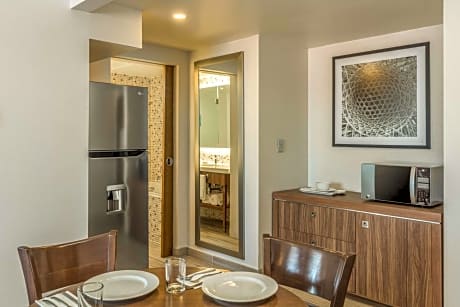 Premium King Room with Sofa Bed and Bath