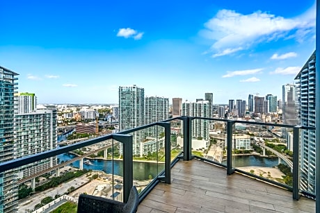 EAST, Miami