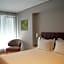 Bougainville Bay Hotel