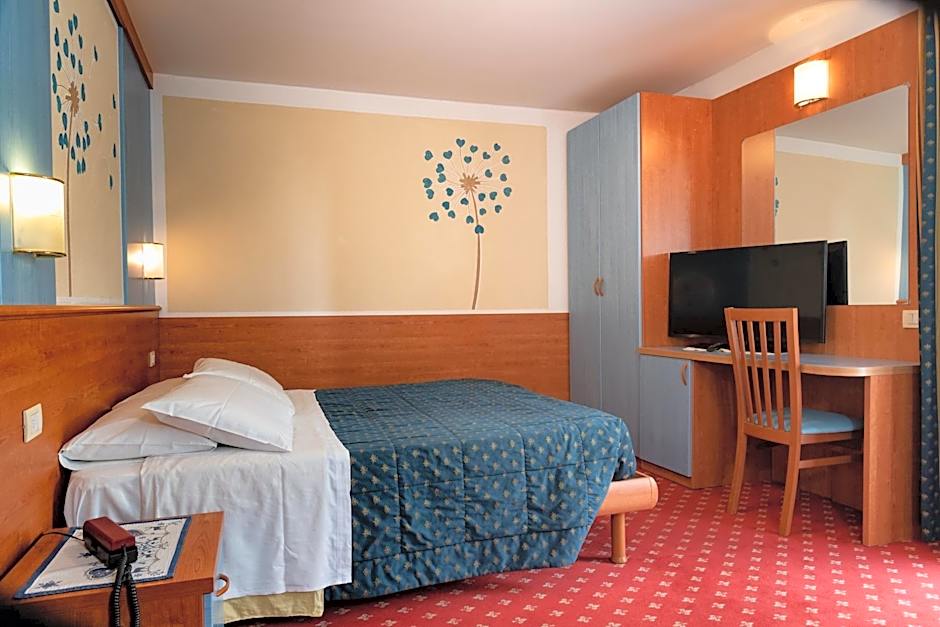 Hotel Londra Slow Living Molveno