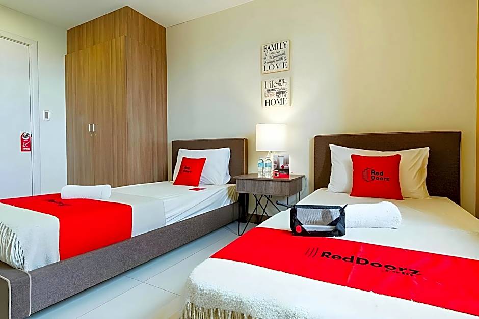RedDoorz Plus at Kamuning Quezon City