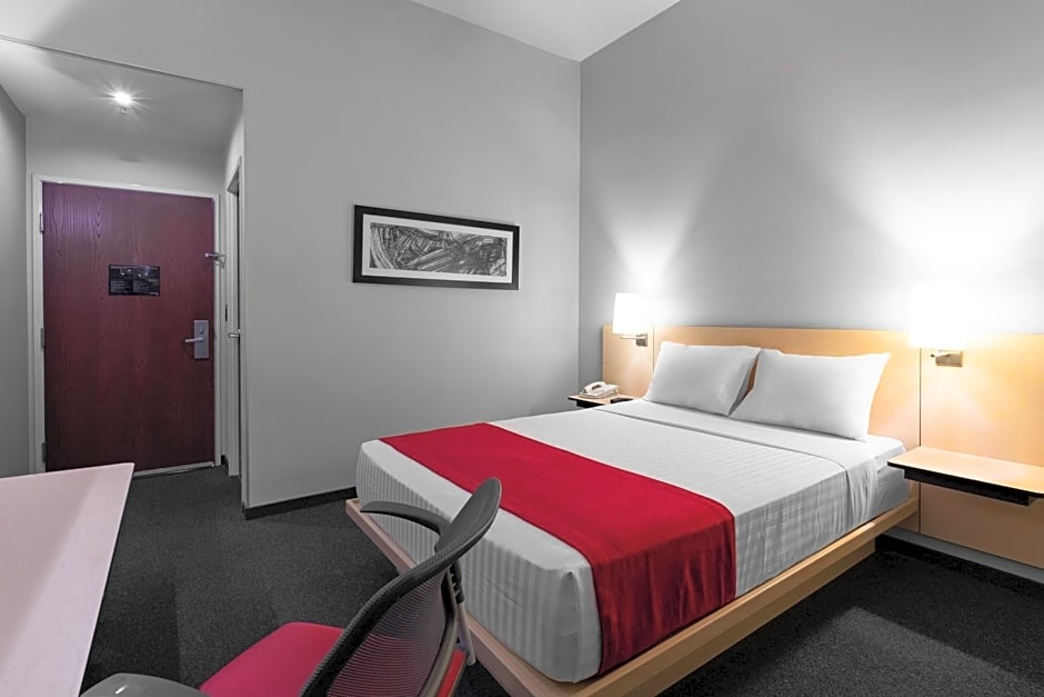 City Express Plus by Marriott Guadalajara Expo