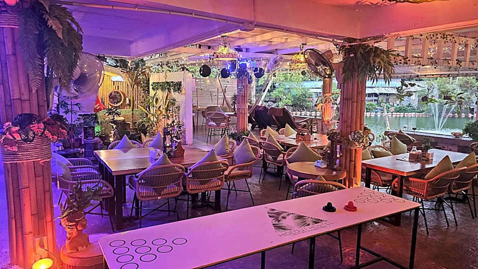 Hideout Hostel