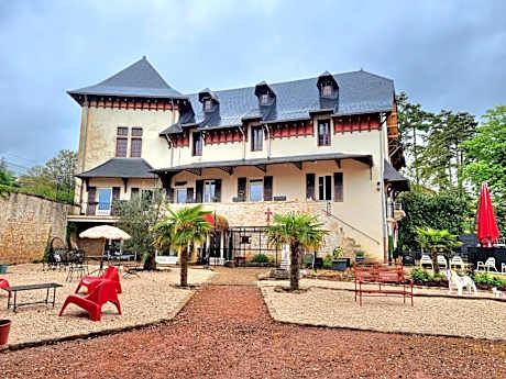 LE MANOIR- CLUNY