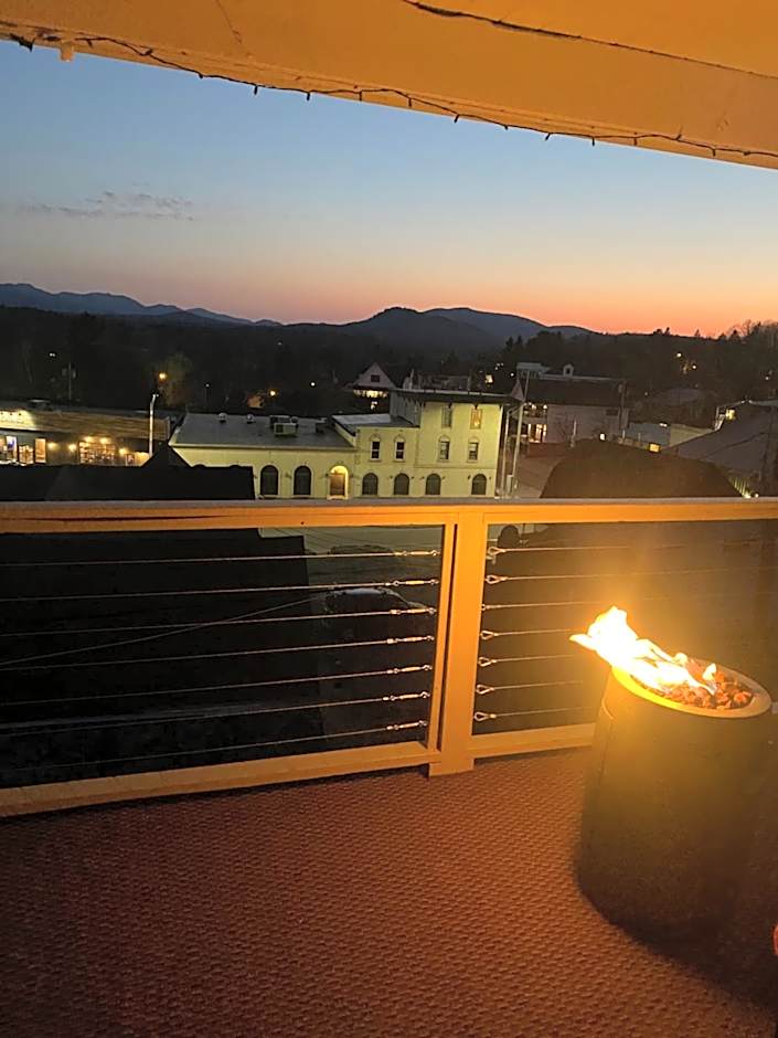 Amazing Mountain Views Lake Placid & 1980 Olympic Center