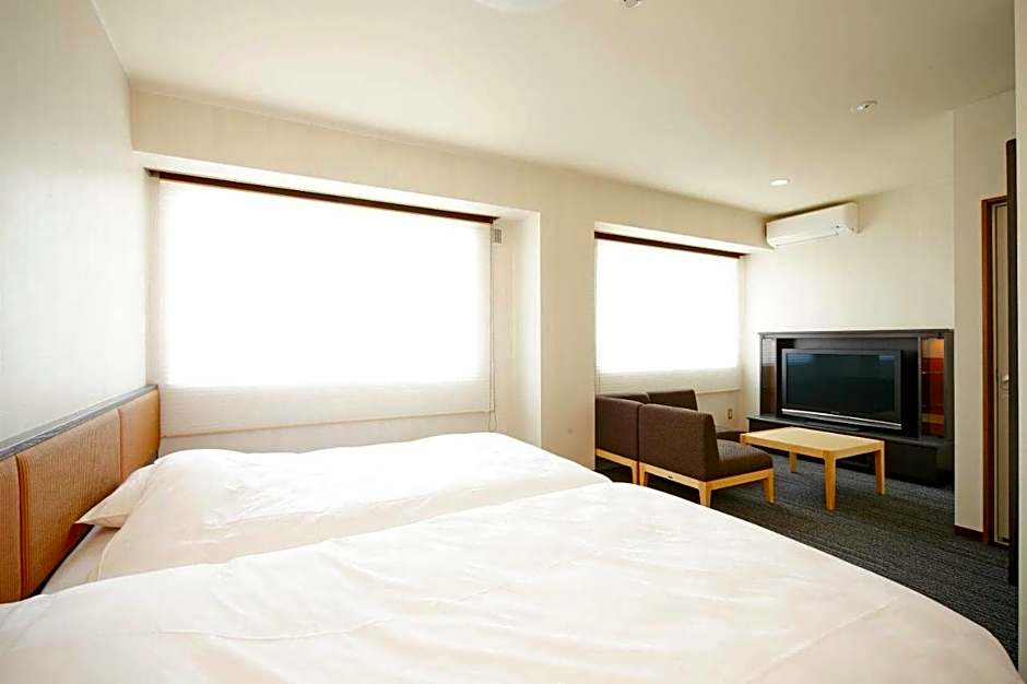 Green Hotel Yes Nagahama Minatokan