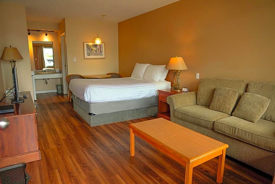Photo 1 of 14 of Studio 1 Queen Bed