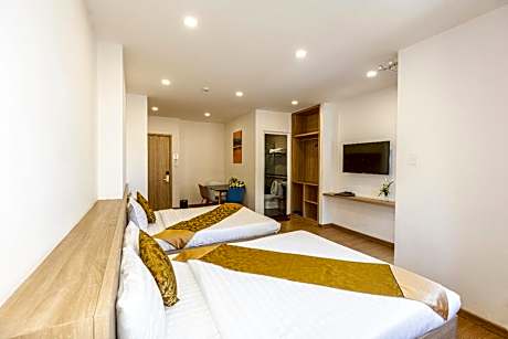 Apartment with Balcony