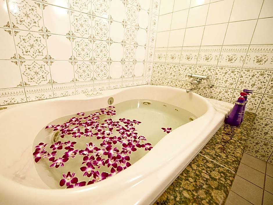 Hotel QT Minami Osaka -Adult Only