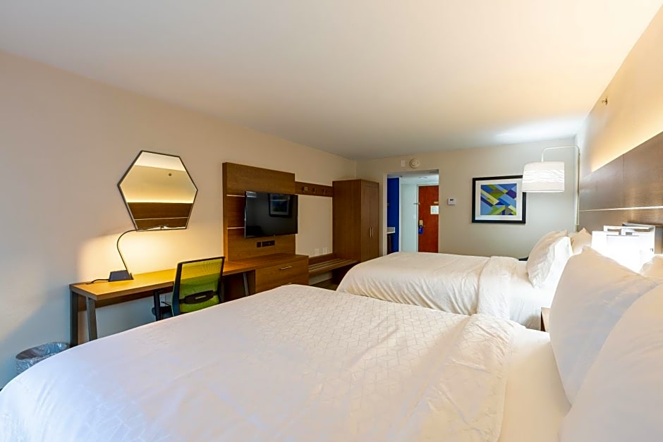 Holiday Inn Express & Suites Arlington North - Stadium Area