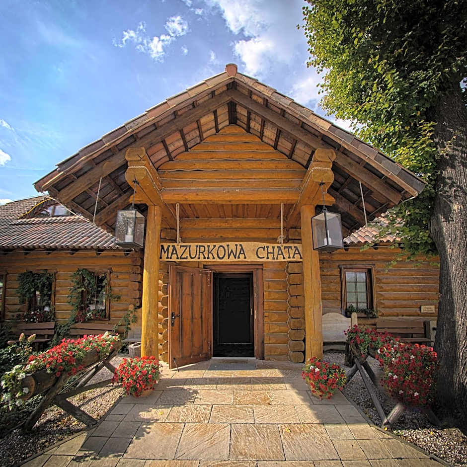 Mazurkowa - z widokiem na Karkonosze i Śnieżkę, darmowy parking, obok restauracja Mazurkowa Chata