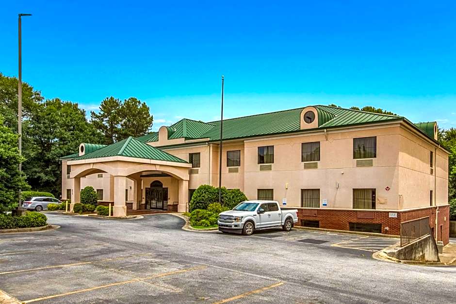 Econo Lodge Inn & Suites Marietta near Dobbins ARB