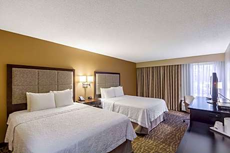 2 Queen Beds Nonsmoking