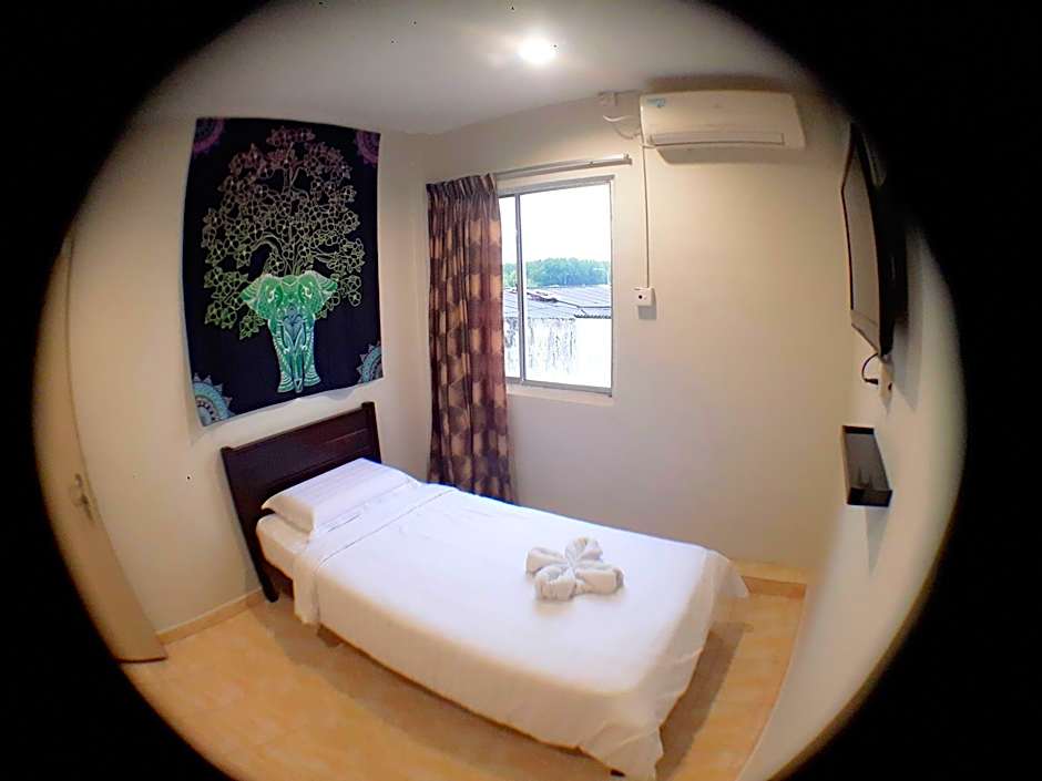 De Chukai Hotel