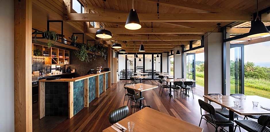 Tussock Hill Vineyard Retreats