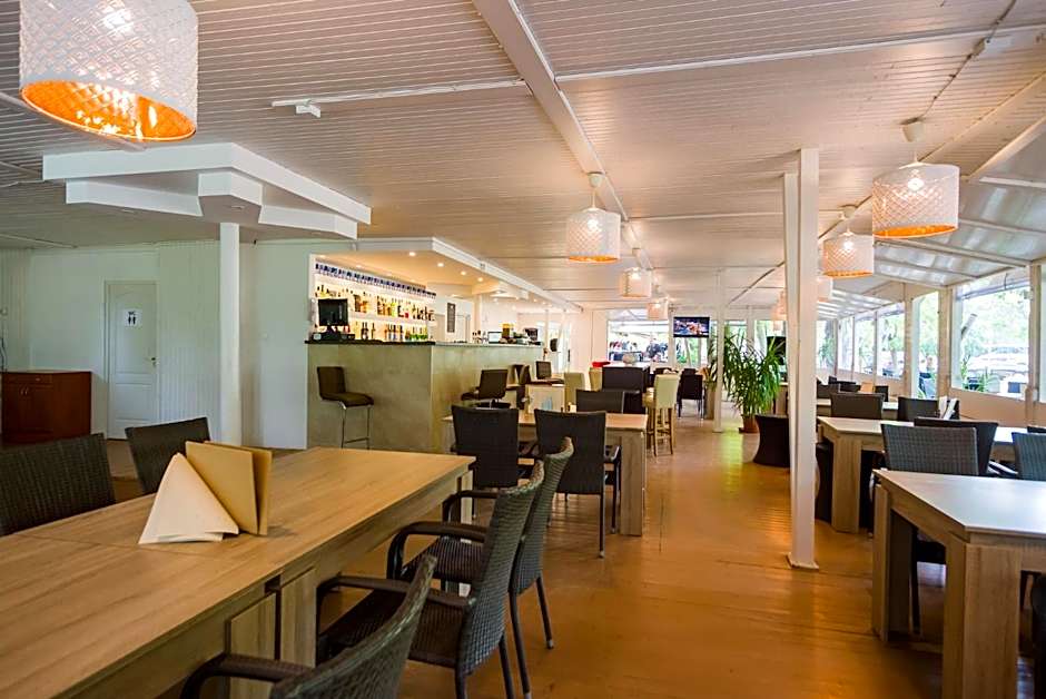 CE Napfény Hotel