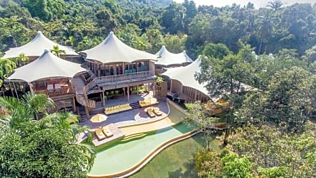 villa five bedrooms with private pool