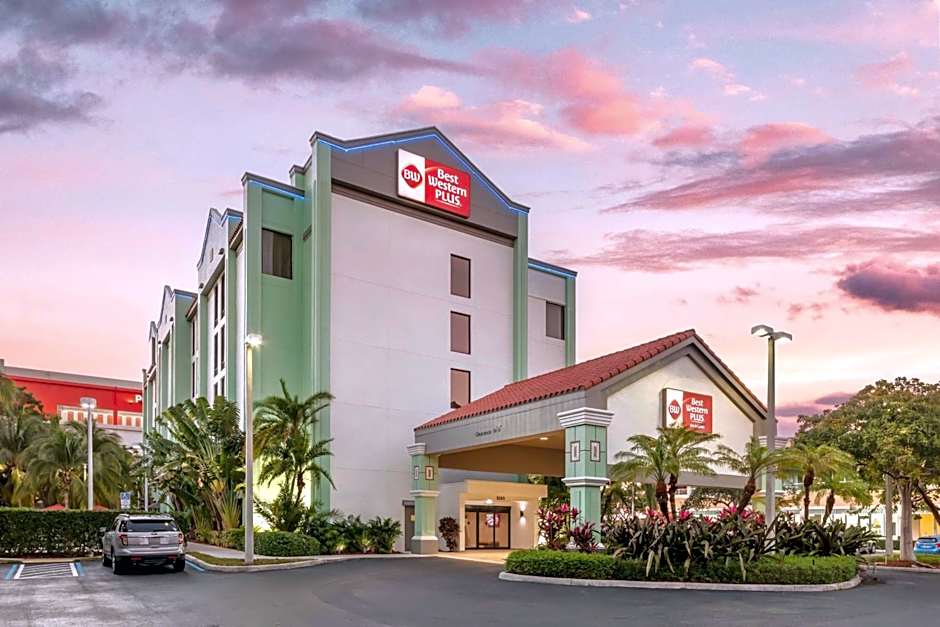 Best Western Plus Kendall Hotel & Suites