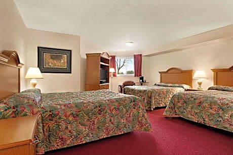 2 Queen Beds, North Section, Non-Smoking