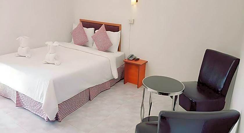 Hotel De Ratt Phuket