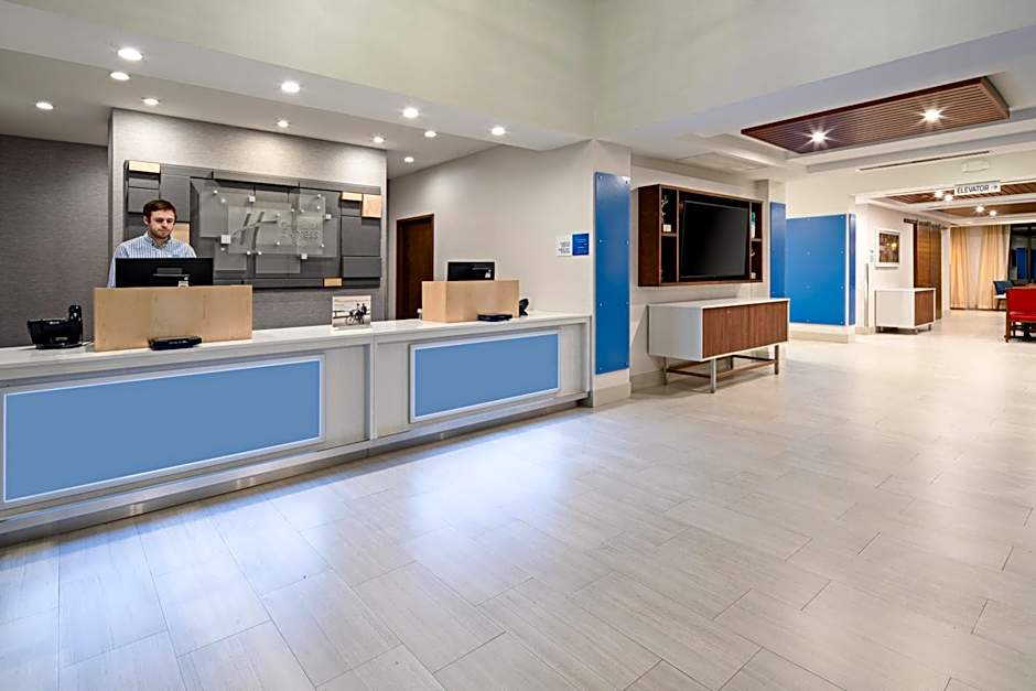 Holiday Inn Express Hotel & Suites Atascadero By IHG