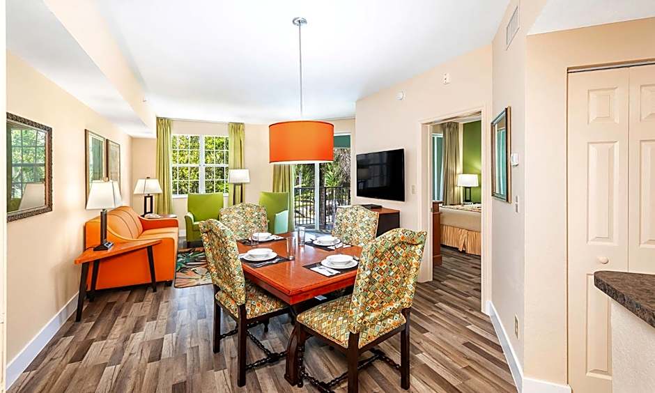 Mizner Place At Weston Town Center