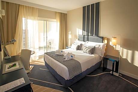 1 Double Bed Deluxe Village View Non-Smoking