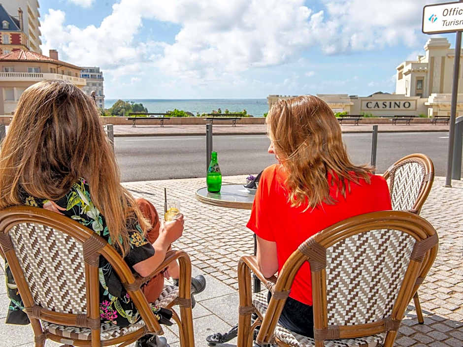 Hotel Plaza Biarritz Plage - Handwritten Collection