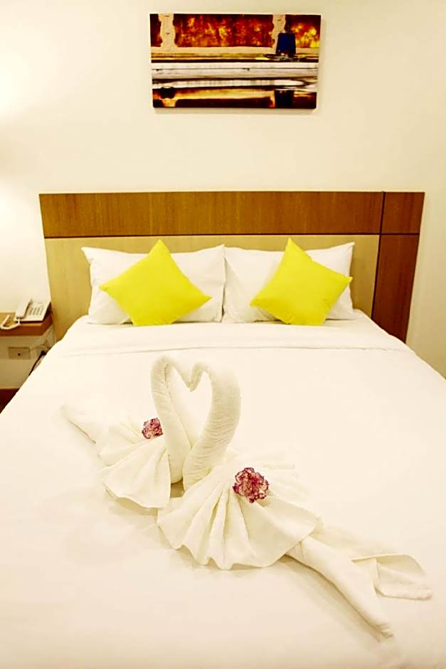 La Belle Hotel
