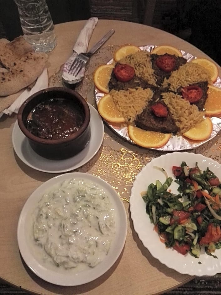 Atlantis Pyramids Inn