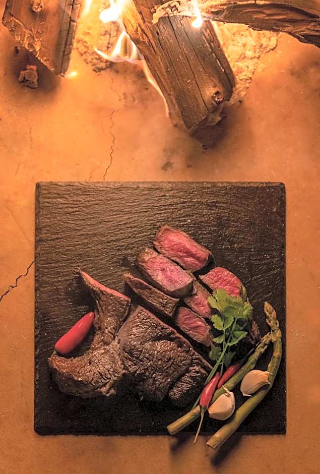 Founders Lodge by Mantis