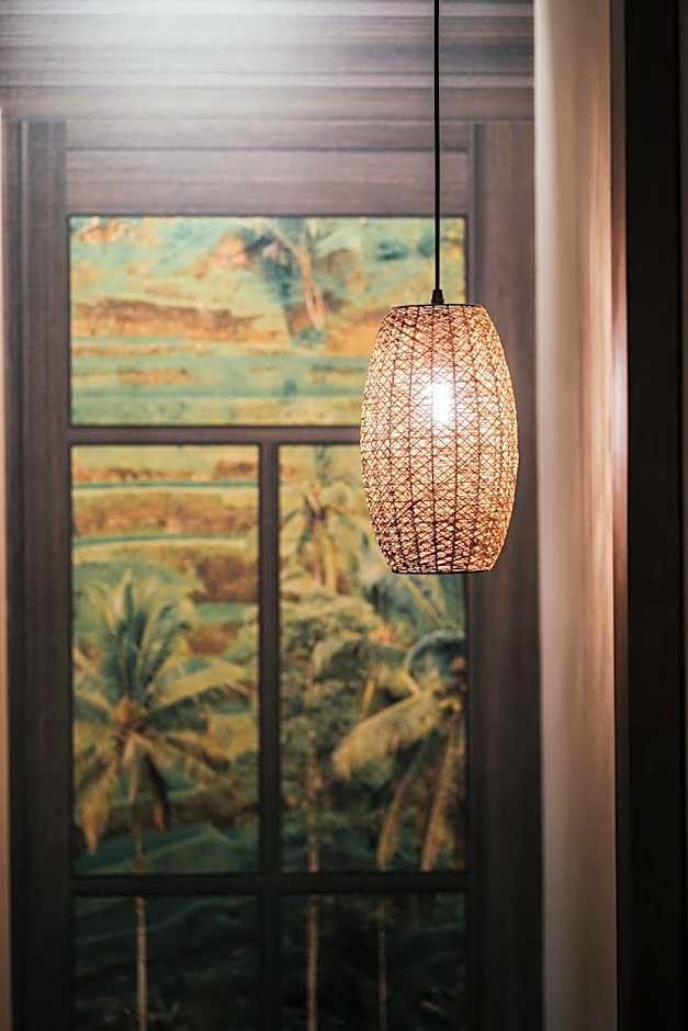 Emotional Grand Motel