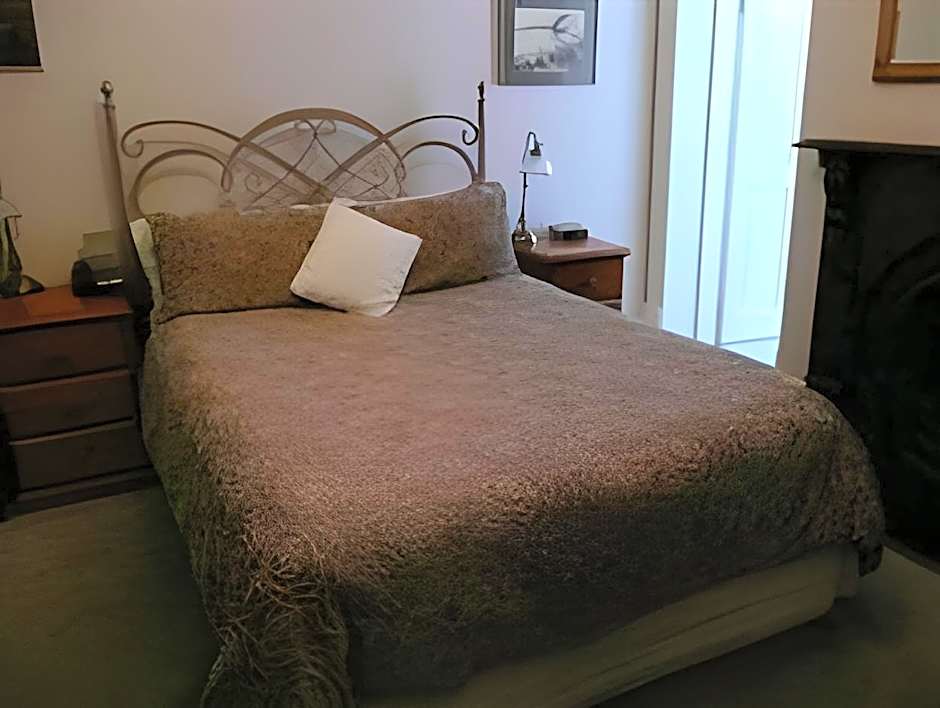 Photo 1 of 3 of Spa 1 Queen Bed, Jetted Tub